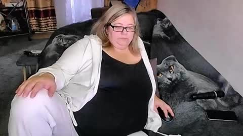 Lana online show from 10.02.25