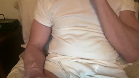 Snapshot of tw4_5 chatting on 11.26.25 tw4_5 online show from 11.26.25