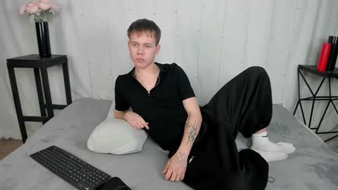 Angus online show from 03.18.26