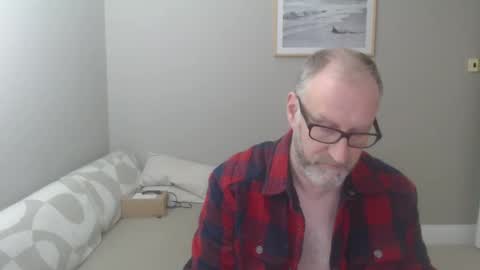 Snapshot of twilightchilli chatting on 12.19.25 twilightchilli online show from 12.19.25