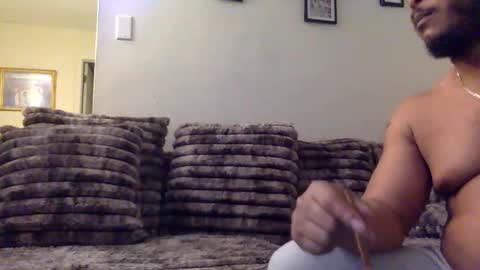 Snapshot of twinandlea chatting on 02.28.26 Twin and Lea online show from 02.28.26