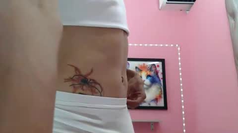 Snapshot of twink_baby_18 chatting on 05.19.26 carlos online show from 05.19.26