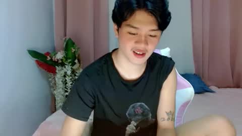 Snapshot of twink_blaze chatting on 05.10.26 BLAZE online show from 05.10.26
