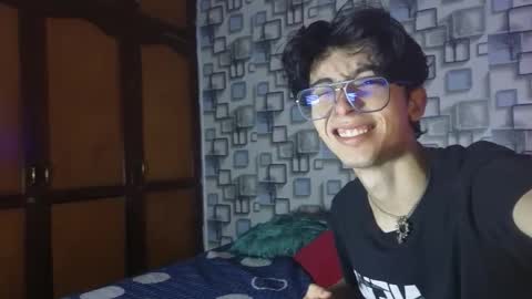 Snapshot of twink_sebas7 chatting on 04.15.26 Sebastin online show from 04.15.26