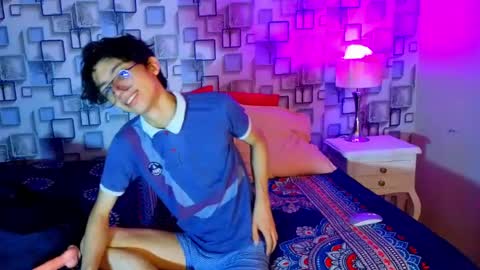 Snapshot of twink_sebas7 chatting on 04.23.26 Sebastin online show from 04.23.26