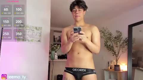 Snapshot of twink_teemo chatting on 06.25.26 twink_teemo online show from 06.25.26