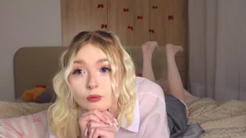 twinklefluff online show from 01.17.26