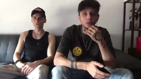 Snapshot of twinksguys360 chatting on 01.11.26 Derrick online show from 01.11.26