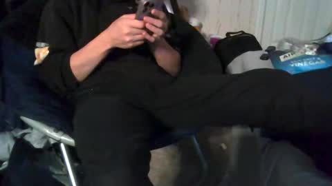 Snapshot of twinktools chatting on 10.31.25 shytwink online show from 10.31.25