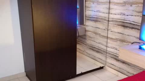 twinslovers_ online show from 12.17.25