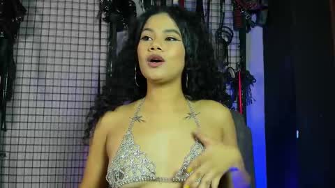 Snapshot of twisted_fantasy_ chatting on 02.09.25 Clio  Tadeo online show from 02.09.25