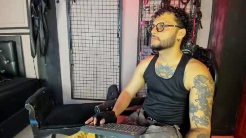 Snapshot of twisted_fantasy_ chatting on 04.29.26 Clio Tadeo online show from 04.29.26