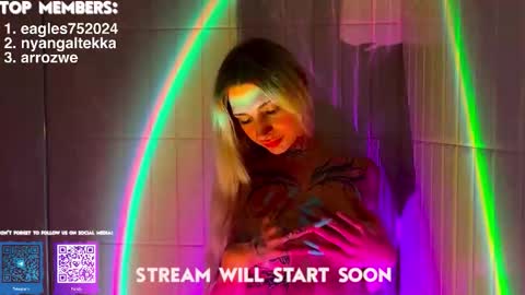 Snapshot of twl8vibe chatting on 01.12.26 Molly and Nick online show from 01.12.26