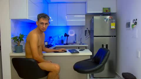 twoboyshot24 online show from 04.15.26