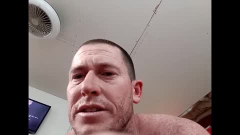 Twocrazy85 online show from 02.22.25