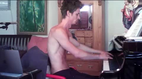 Snapshot of twoforallprivate chatting on 10.29.25 TobeBritta online show from 10.29.25