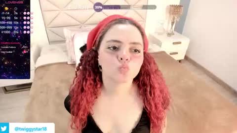 Twiggy online show from 12.02.25