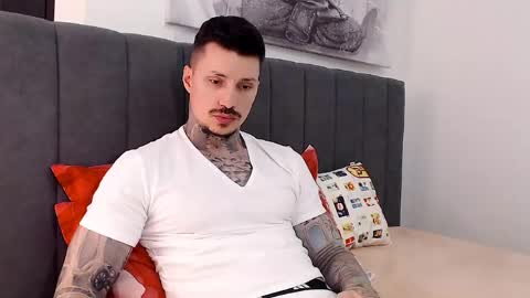 Snapshot of tyagodoll chatting on 04.18.26 tyagodoll online show from 04.18.26