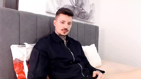 Snapshot of tyagodoll chatting on 04.19.26 tyagodoll online show from 04.19.26