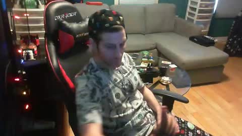 Snapshot of tye2high chatting on 02.23.25 tye2high online show from 02.23.25