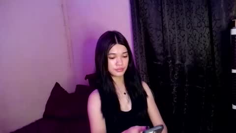 tyladine online show from 10.17.25