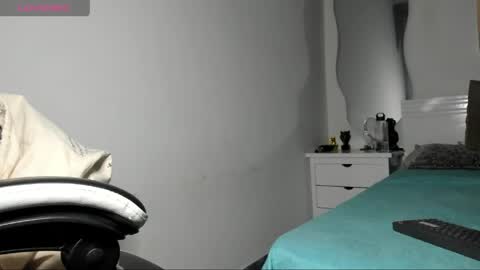 Snapshot of tyler_axel chatting on 05.18.26 tyler_axel online show from 05.18.26