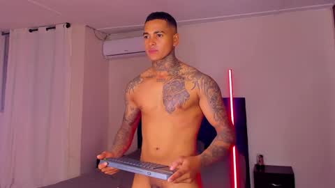 tyler_bell_ online show from 03.27.26