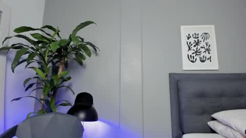 Tyler Fox online show from 04.09.26