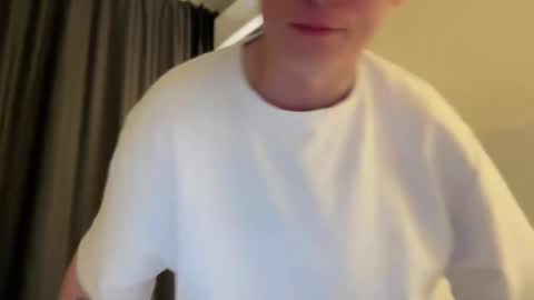 Snapshot of tyler_garrner chatting on 10.05.25 tyler_garrner online show from 10.05.25