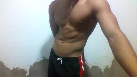 Snapshot of tyler_gold823 chatting on 02.15.25 Tyler online show from 02.15.25