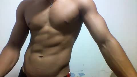 Snapshot of tyler_gold823 chatting on 02.20.25 Tyler online show from 02.20.25