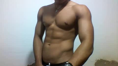 Snapshot of tyler_gold823 chatting on 02.24.25 Tyler online show from 02.24.25