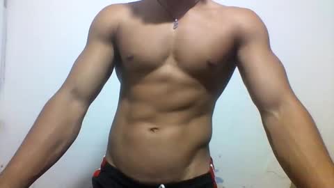 Snapshot of tyler_gold823 chatting on 02.26.25 Tyler online show from 02.26.25