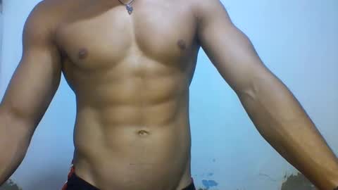 Snapshot of tyler_gold823 chatting on 03.09.25 Tyler online show from 03.09.25