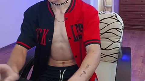 Snapshot of tyler_hack chatting on 10.14.25 Tyler and Chris online show from 10.14.25