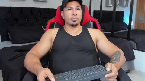 Snapshot of tyler_hank1 chatting on 03.01.26 tyler_hank1 online show from 03.01.26