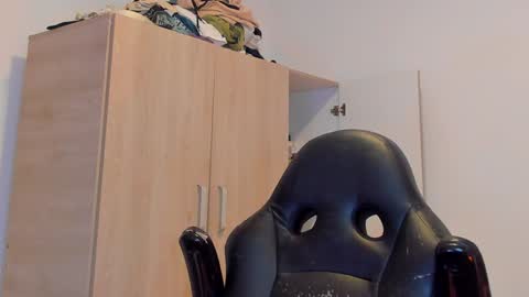     online show from 12.03.24