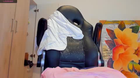     online show from 03.11.25