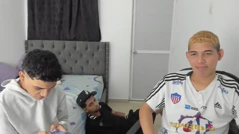 Snapshot of tyler_master24 chatting on 10.07.25 tyler online show from 10.07.25