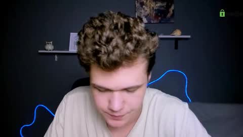 Snapshot of tyler_sparks_ chatting on 09.25.25 tyler_sparks_ online show from 09.25.25