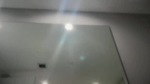 Tyleruzi online show from 04.18.26