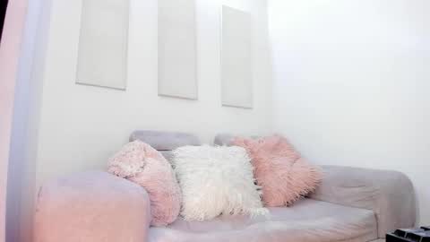 Snapshot of tylla__ chatting on 03.01.26 tylla__ online show from 03.01.26