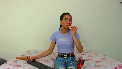 Snapshot of tylor_martinez chatting on 02.03.25 Tylor Martinez online show from 02.03.25