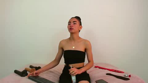 Snapshot of tylor_martinez chatting on 02.09.25 Tylor Martinez online show from 02.09.25