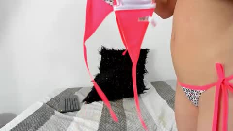 Snapshot of tylor_martinez chatting on 10.21.25 Tylor Martinez online show from 10.21.25