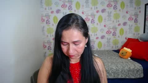 Snapshot of tyna_b chatting on 05.09.26 Tyna online show from 05.09.26