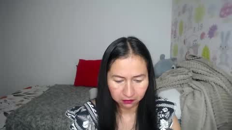 Snapshot of tyna_b chatting on 05.20.26 Tyna online show from 05.20.26