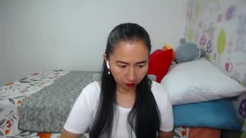 Snapshot of tyna_b chatting on 05.21.26 Tyna online show from 05.21.26