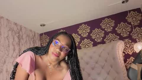 tyra fox online show from 10.21.25