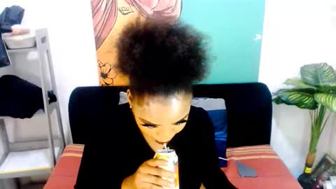Snapshot of tyrabangz chatting on 04.30.26 Tyra online show from 04.30.26